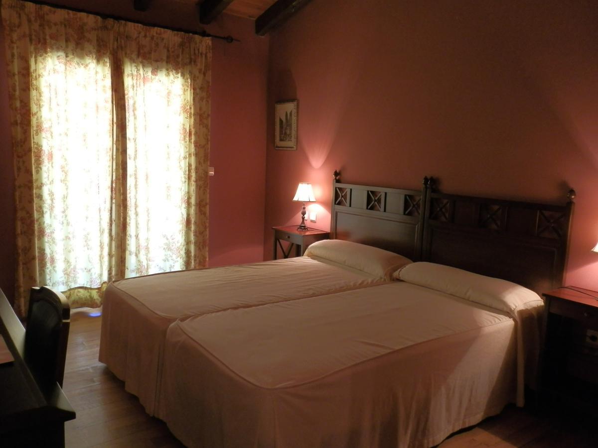 Alcor Del Roble Hotel Collado  Buitenkant foto