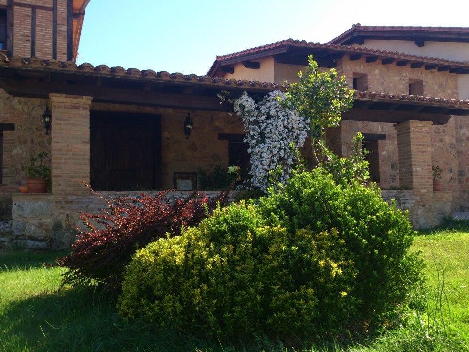 Alcor Del Roble Hotel Collado  Buitenkant foto