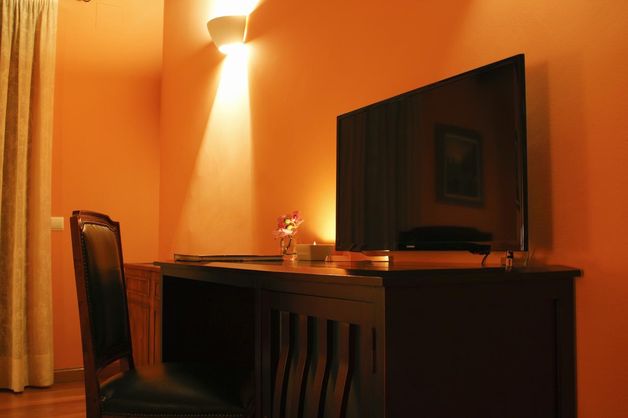 Alcor Del Roble Hotel Collado  Buitenkant foto